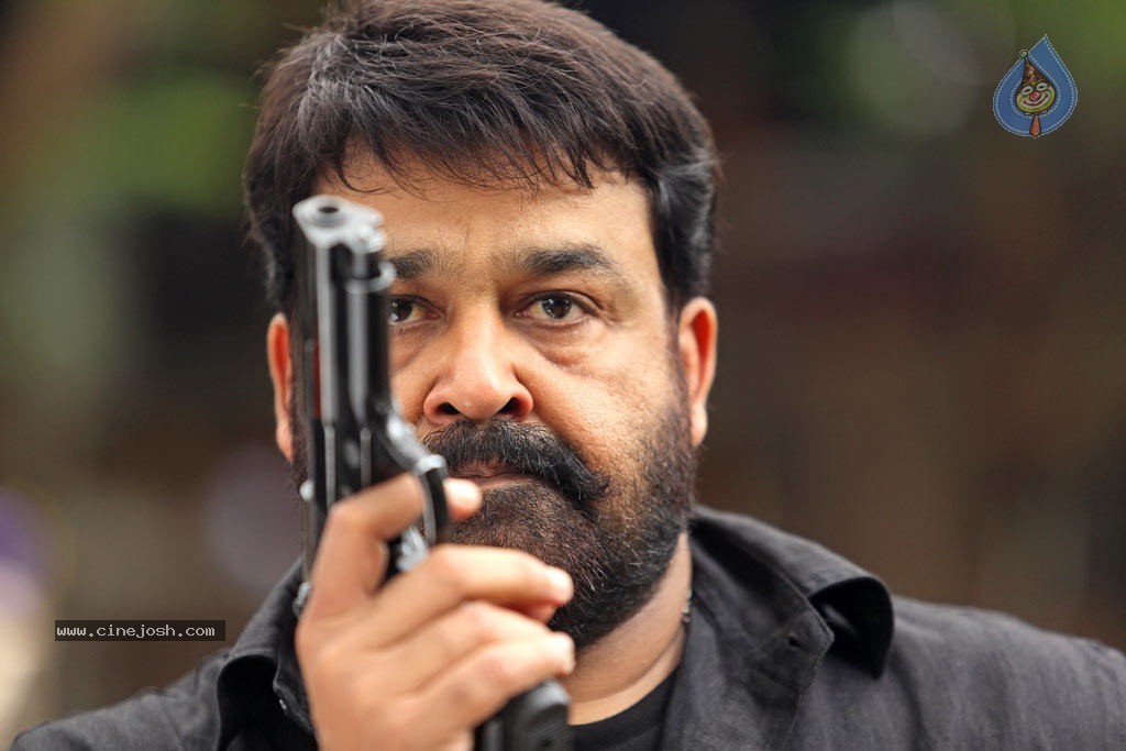 Vetrimaran IPS Tamil Movie Stills - 38 / 89 photos