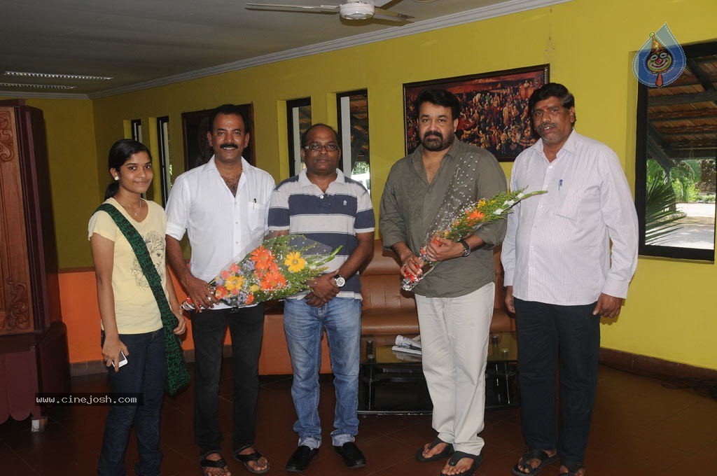 Vetrimaran IPS Tamil Movie Stills - 63 / 89 photos