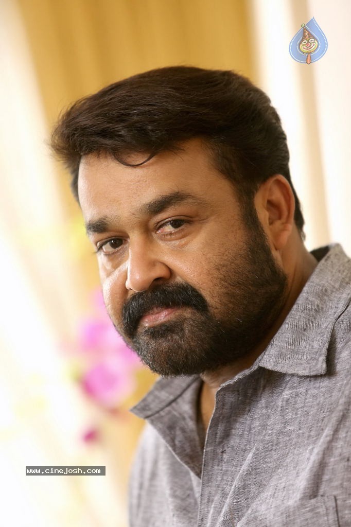 Vetrimaran IPS Tamil Movie Stills - 68 / 89 photos