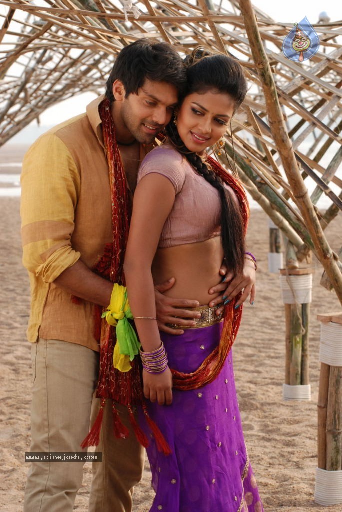 Vettai Tamil Movie Hot Stills - 24 / 39 photos