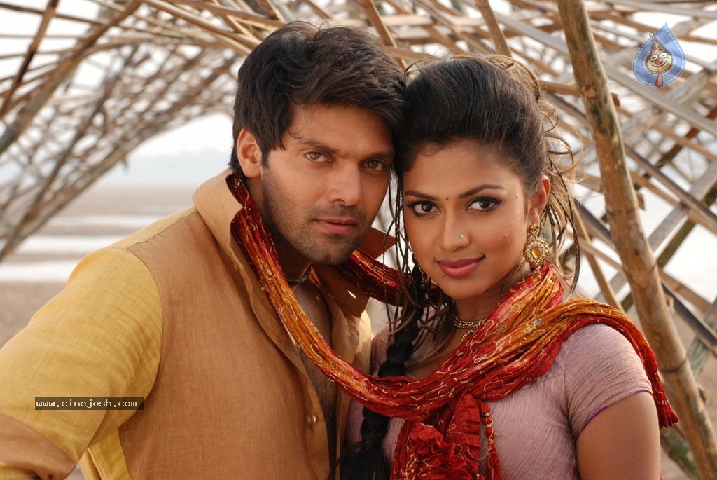 Vettai Tamil Movie Hot Stills - 25 / 39 photos