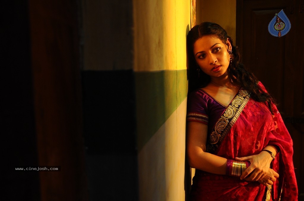 Vidiyamoon Movie Stills - 49 / 58 photos