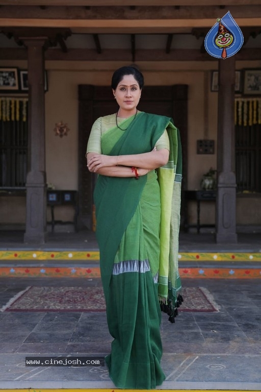 Vijayashanti Stllls - 1 / 2 photos