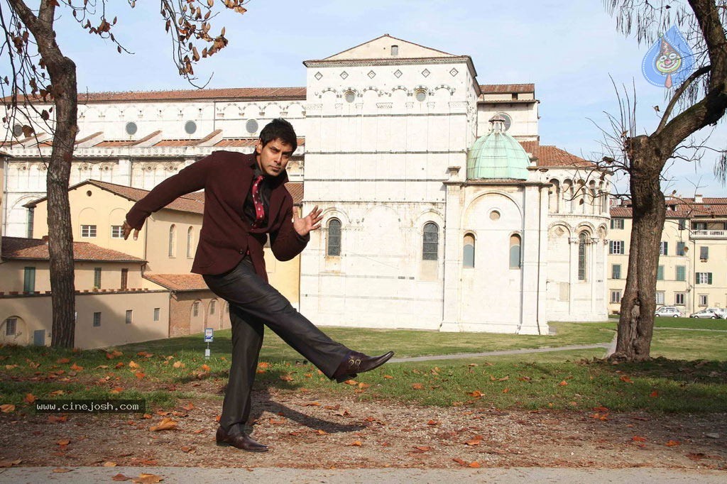 Vikram Stills in Veedinthe Movie - 31 / 84 photos
