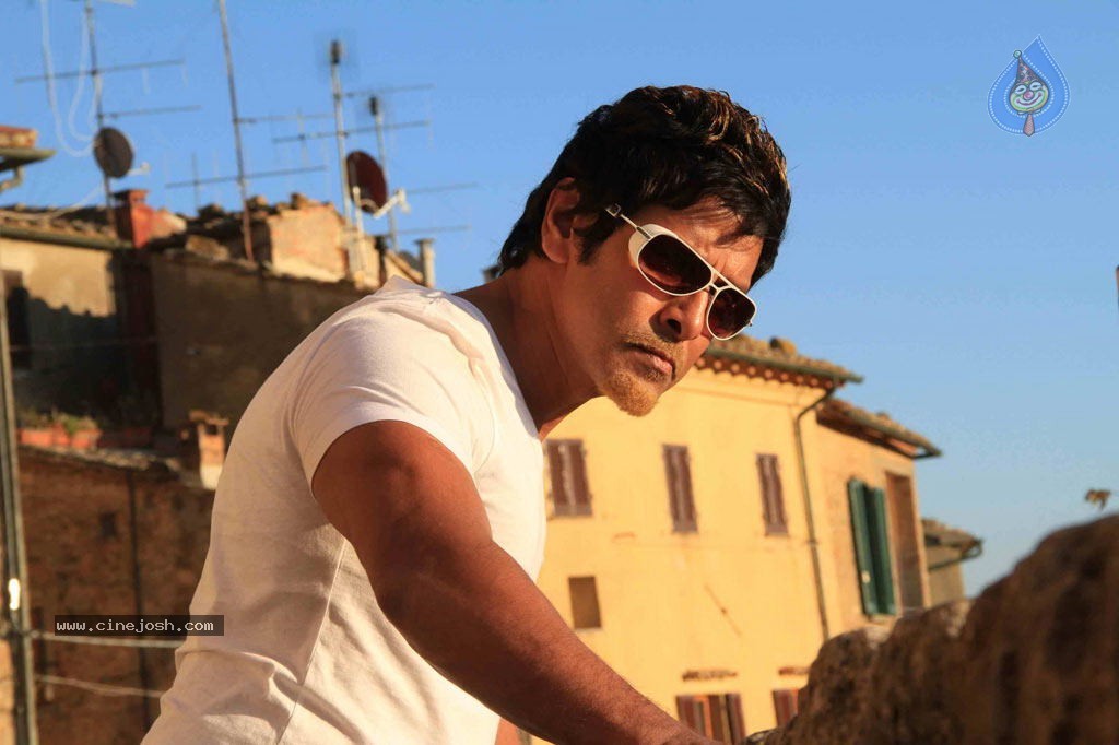 Vikram Stills in Veedinthe Movie - 32 / 84 photos