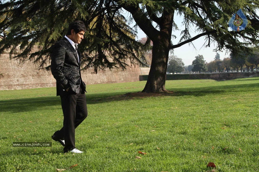 Vikram Stills in Veedinthe Movie - 48 / 84 photos