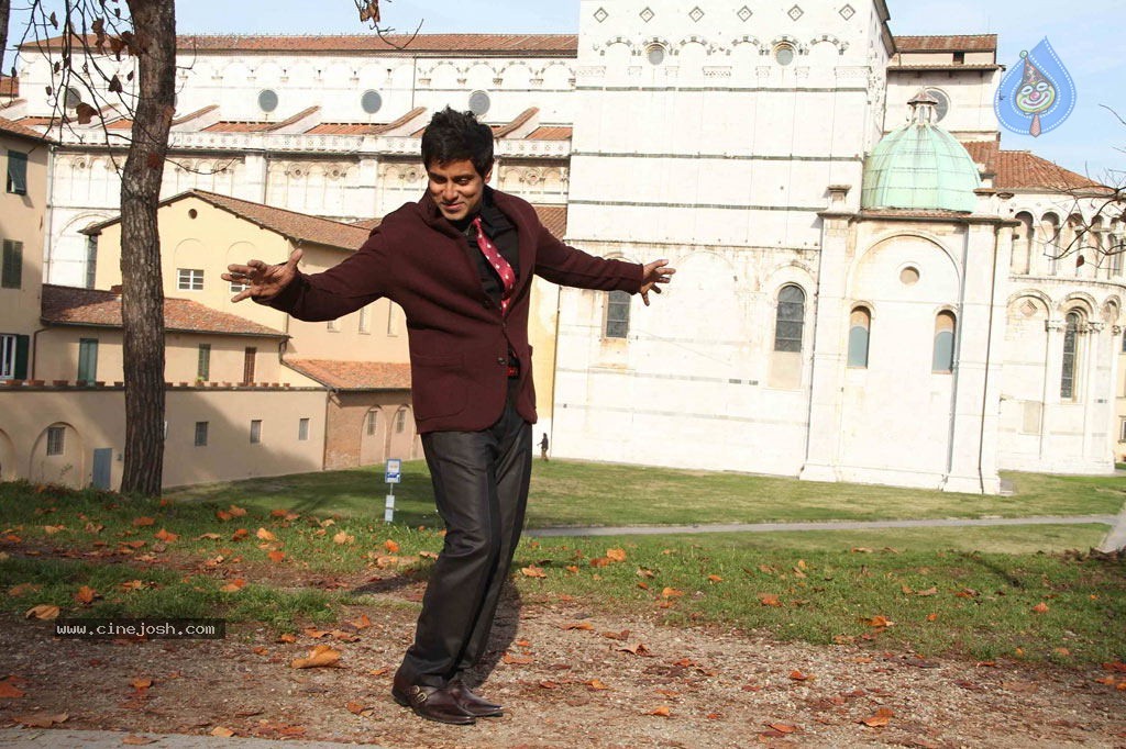 Vikram Stills in Veedinthe Movie - 71 / 84 photos