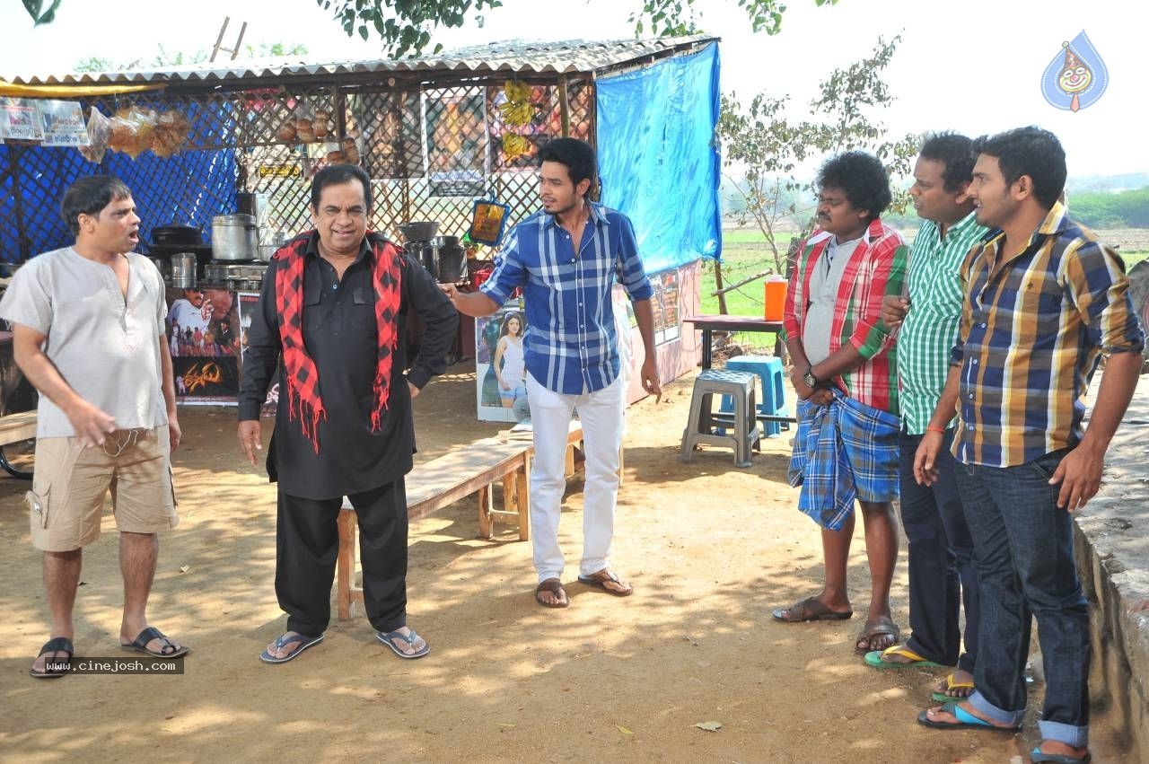 Vinavayya Ramayya Movie Stills - 5 / 24 photos