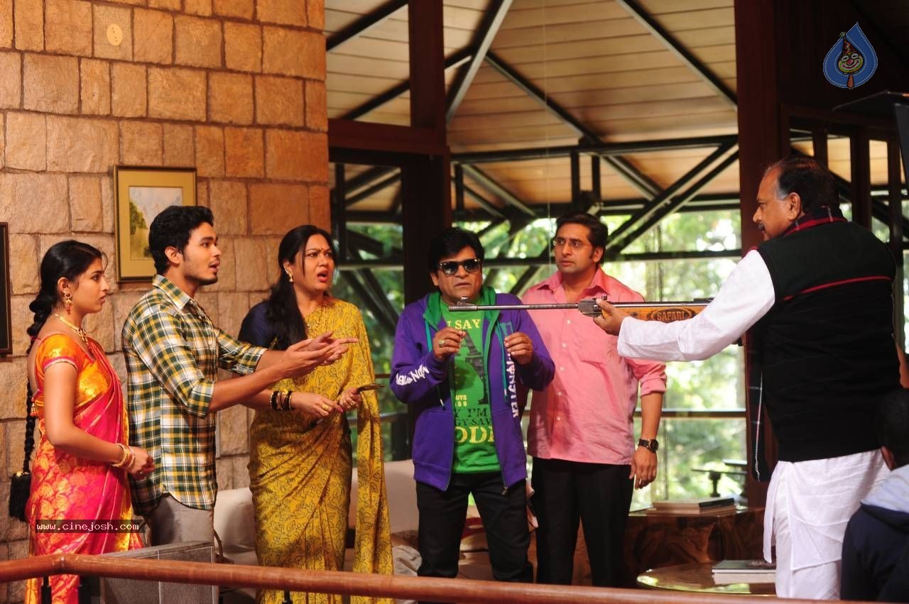 Vinavayya Ramayya Movie Stills - 9 / 24 photos