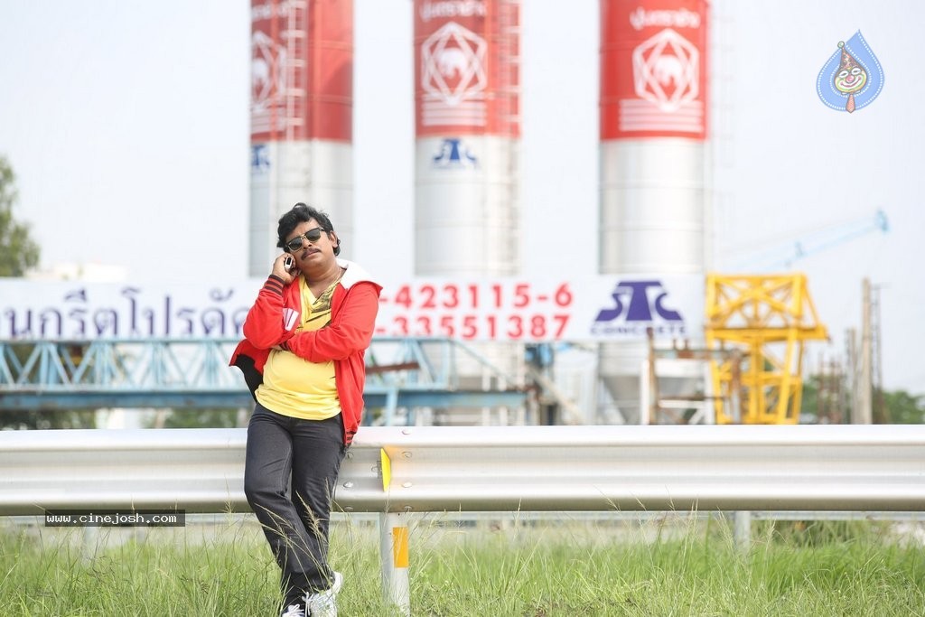 Vinodam 100 Percent Movie Stills - 3 / 30 photos