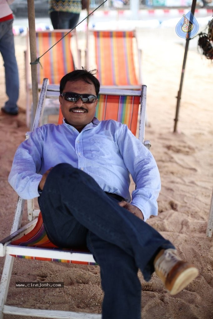 Vinodam 100 Percent Movie Stills - 27 / 30 photos