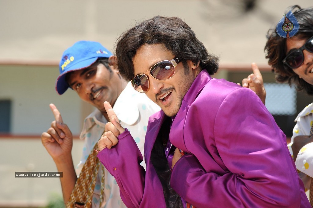 Vinuravema Movie Stills - 19 / 95 photos