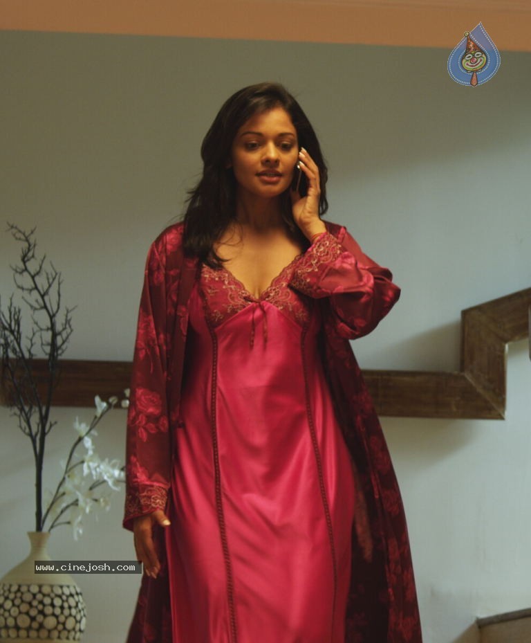 Viswaroopam Stills n Wallpapers - 38 / 42 photos