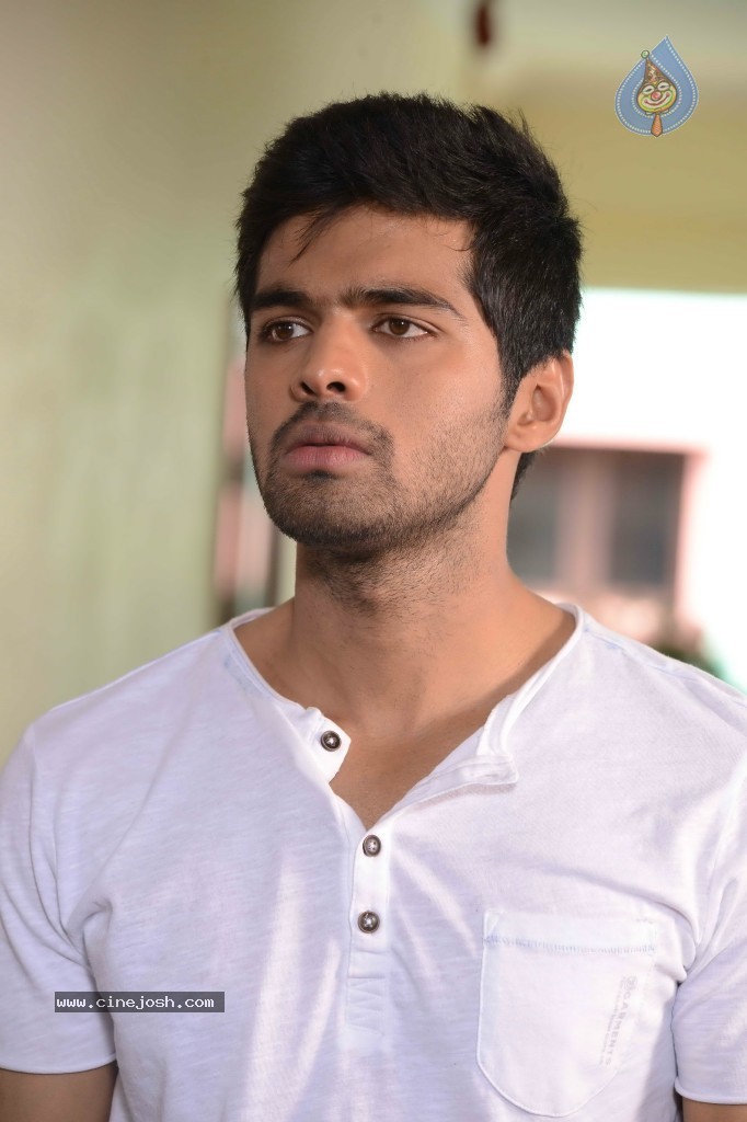 Weekend Love Movie New Stills - 25 / 31 photos