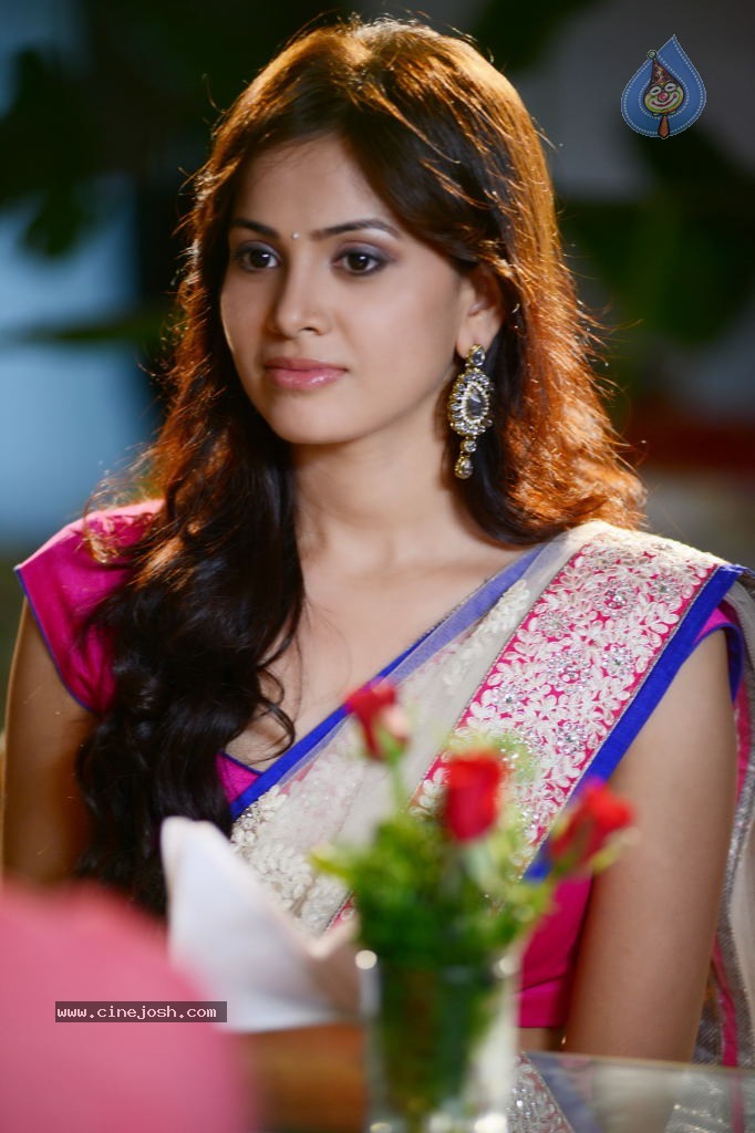 Weekend Love New Photos - 6 / 45 photos