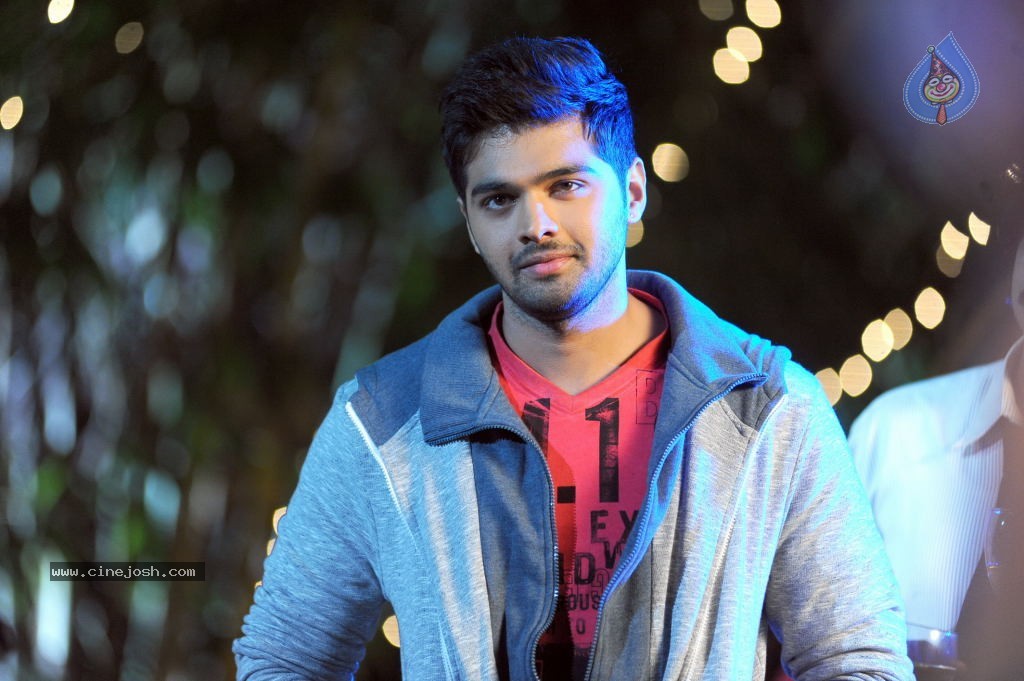 Weekend Love New Photos - 16 / 45 photos