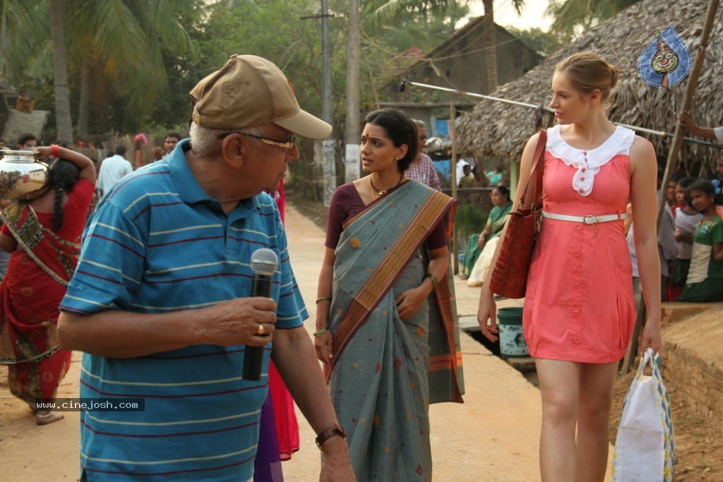 Welcome Obama Movie Hot Stills - 8 / 83 photos