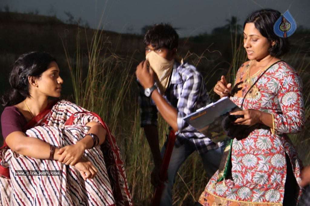 Welcome Obama Movie Hot Stills - 15 / 83 photos