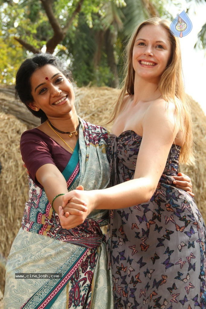 Welcome Obama Movie Hot Stills - 17 / 83 photos