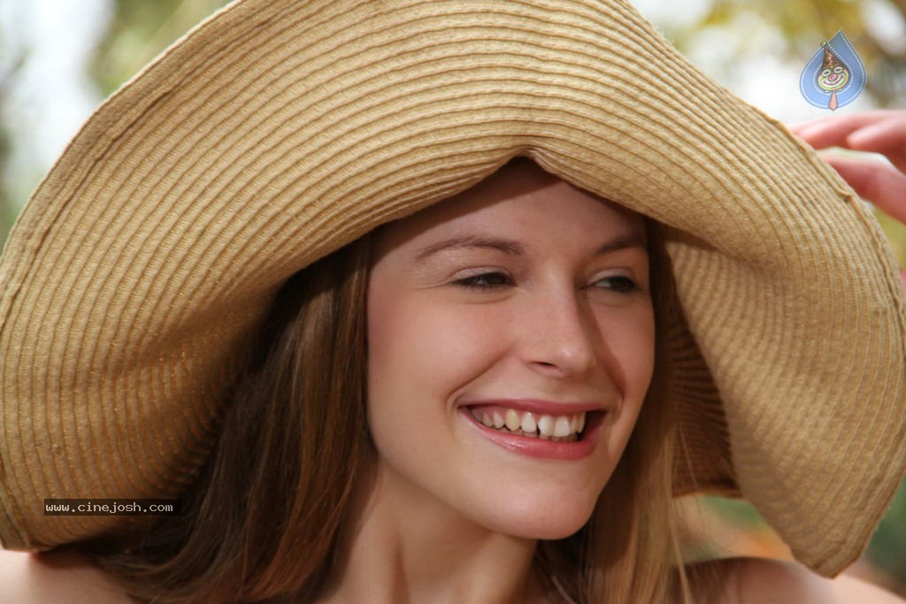 Welcome Obama Movie Hot Stills - 57 / 83 photos