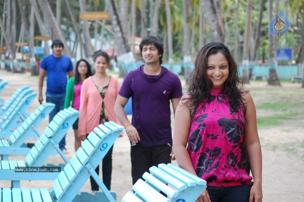 What Happen 6 to 6 Movie Stills - 28 / 82 photos