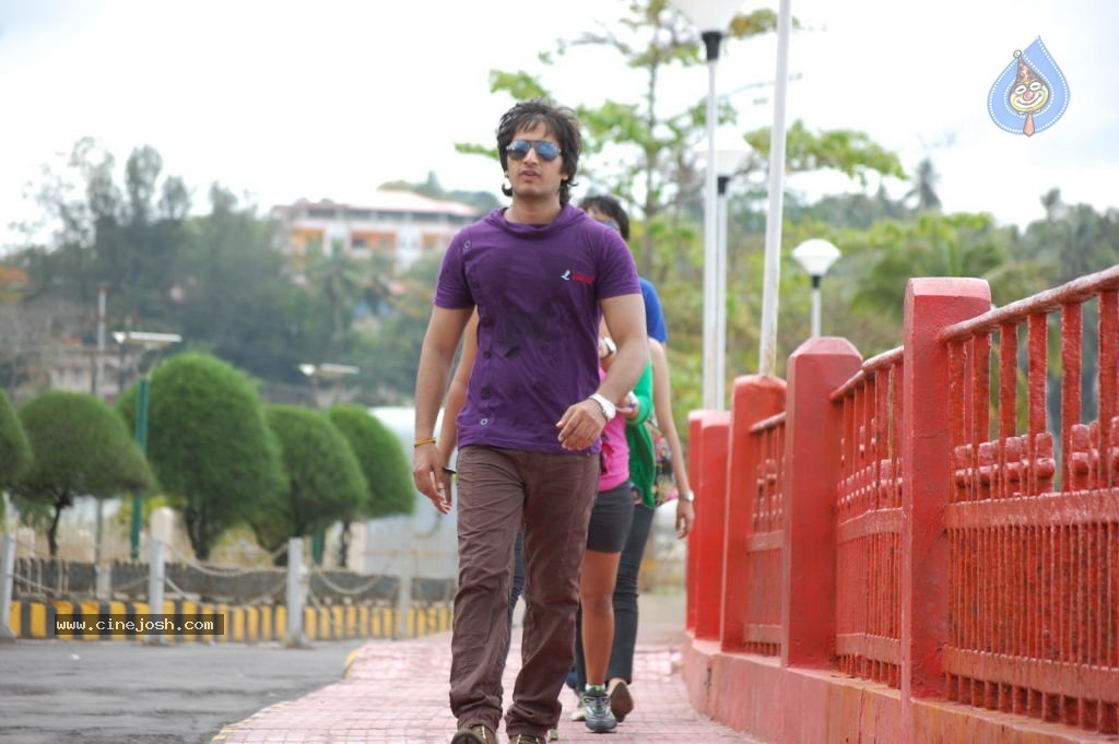 What Happen 6 to 6 Movie Stills - 38 / 82 photos