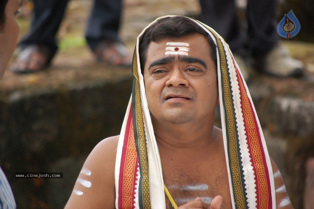 What Happen 6 to 6 Movie Stills - 9 / 29 photos