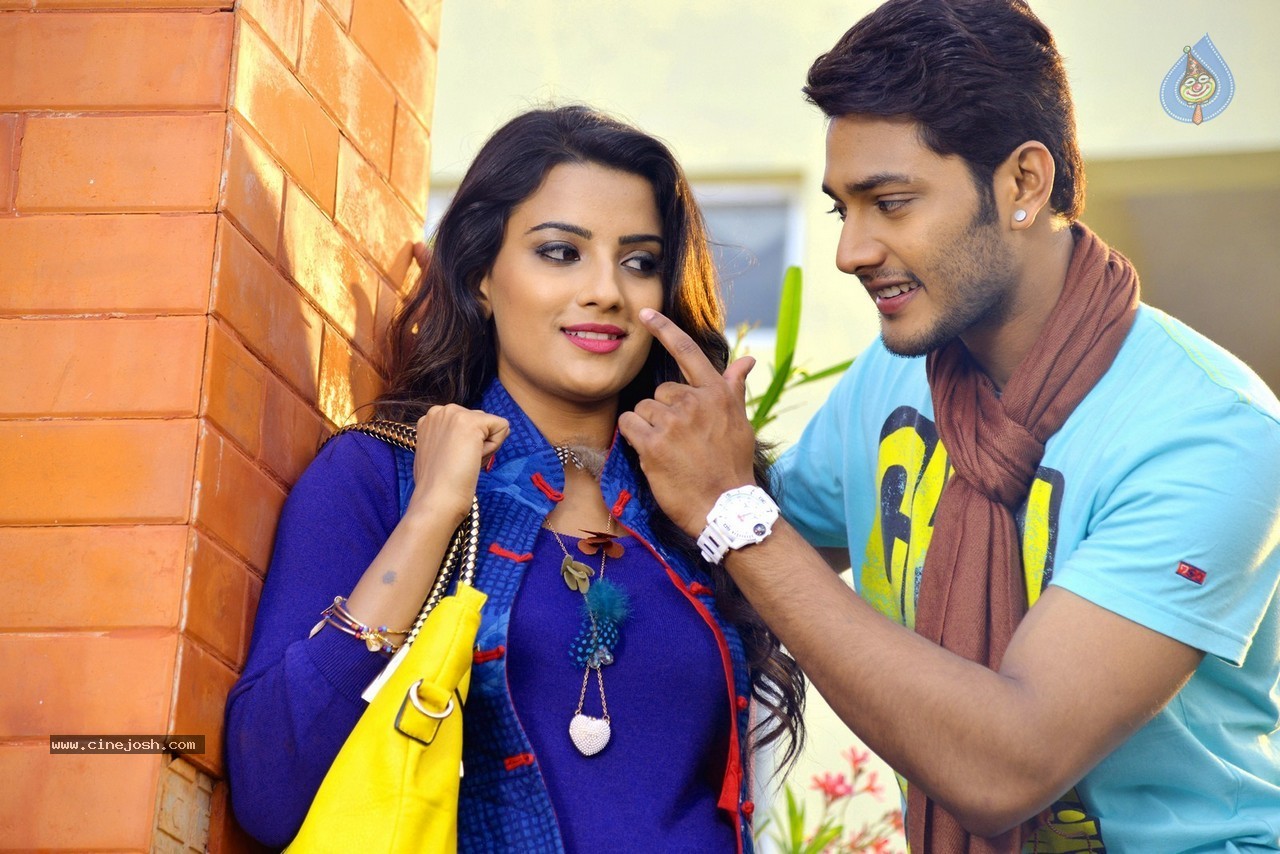 Where is Vidya Balan Movie Photos - 33 / 34 photos