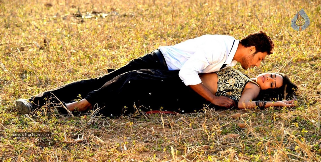 Where is Vidyabalan Movie Gallery - 58 / 109 photos