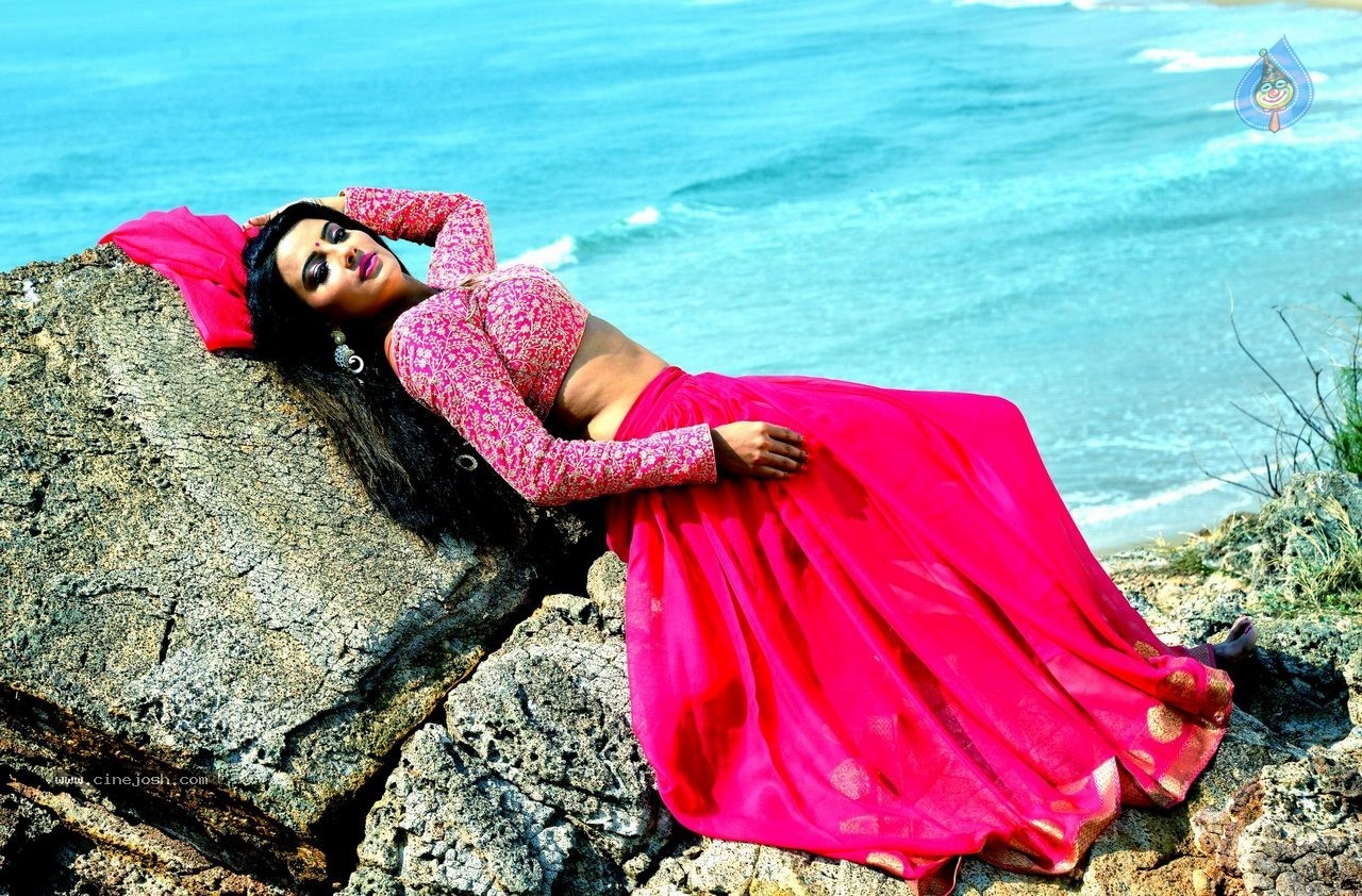 Where is Vidyabalan Movie Gallery - 60 / 109 photos