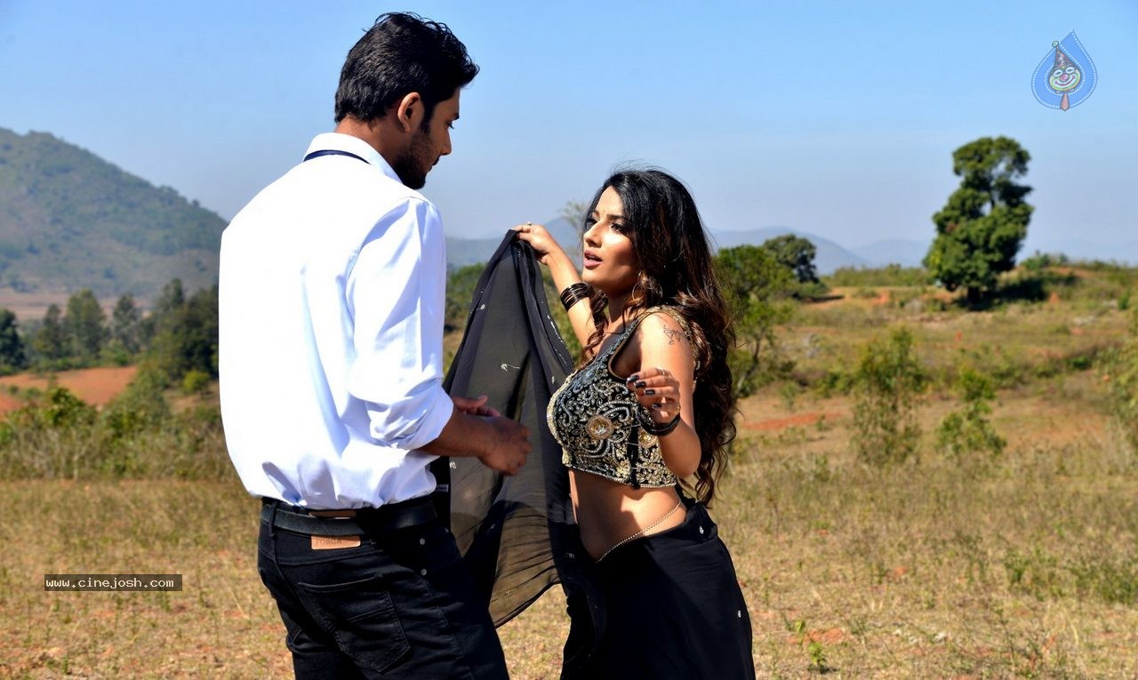 Where is Vidyabalan Movie Gallery - 74 / 109 photos