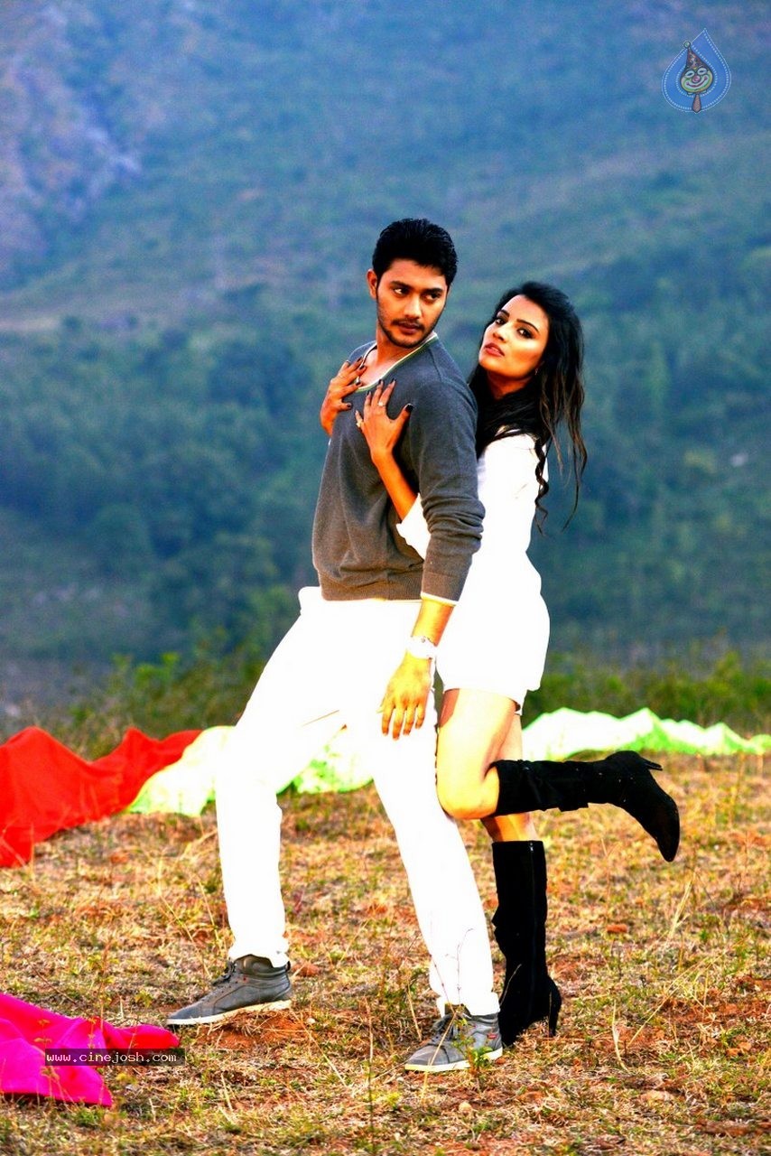 Where is Vidyabalan Movie Gallery - 103 / 109 photos