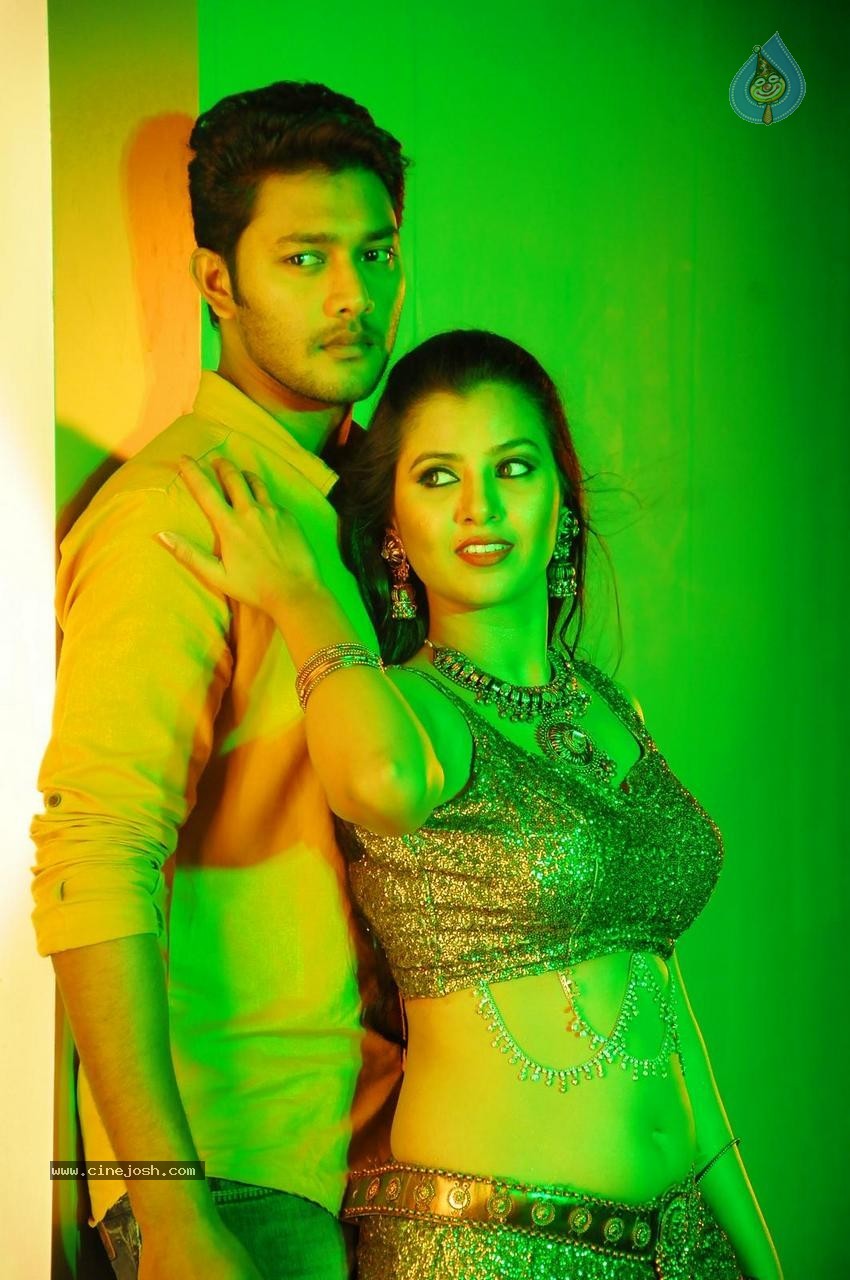 Where is Vidyabalan New Stills - 7 / 15 photos