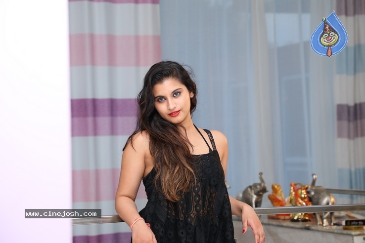 Wife I Movie Poster And Stills - 7 / 7 photos