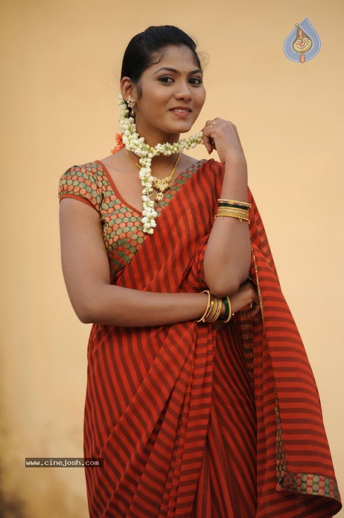 Writer Movie Stills - 17 / 22 photos