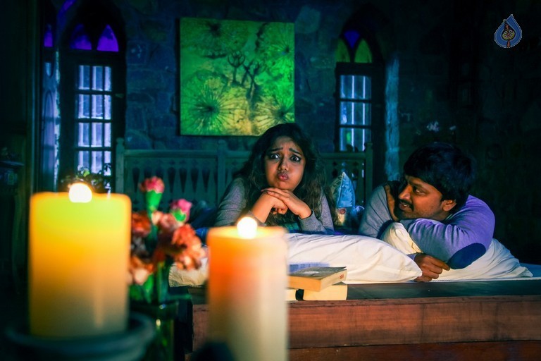 Yaakkai Tamil Movie Photos - 24 / 63 photos