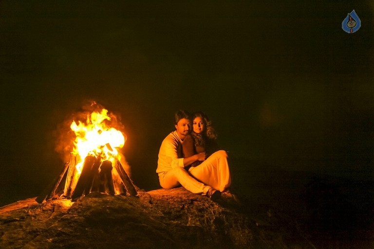 Yaakkai Tamil Movie Photos - 33 / 63 photos