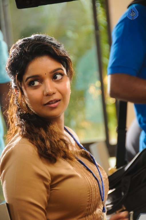 Yaakkai Tamil Movie Photos - 61 / 63 photos