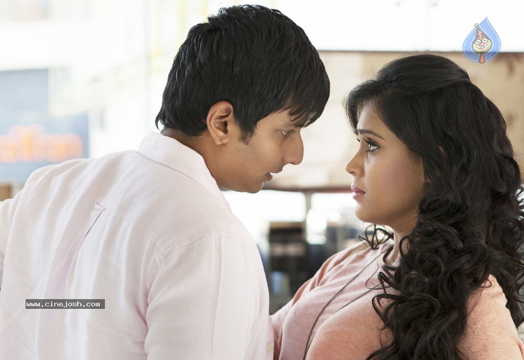 Yaan Tamil Movie New Stills - 16 / 31 photos