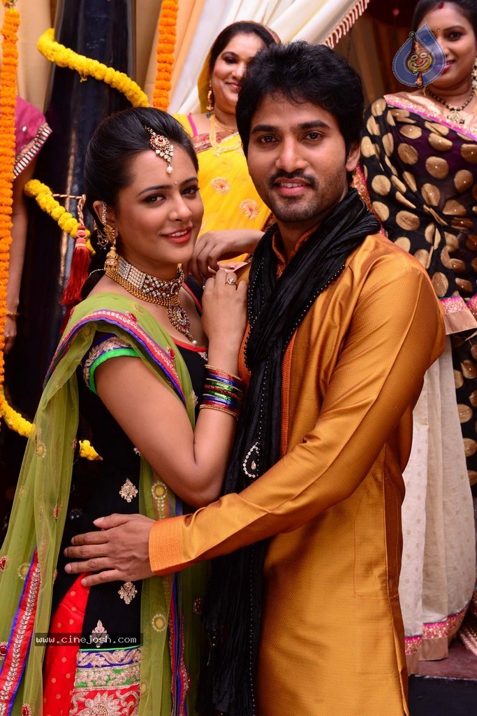 Yamaleela 2 Movie New Pics - 26 / 35 photos