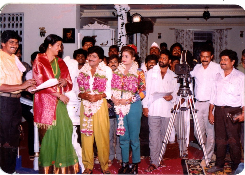 Yamaleela Old Movie Photos - 9 / 12 photos