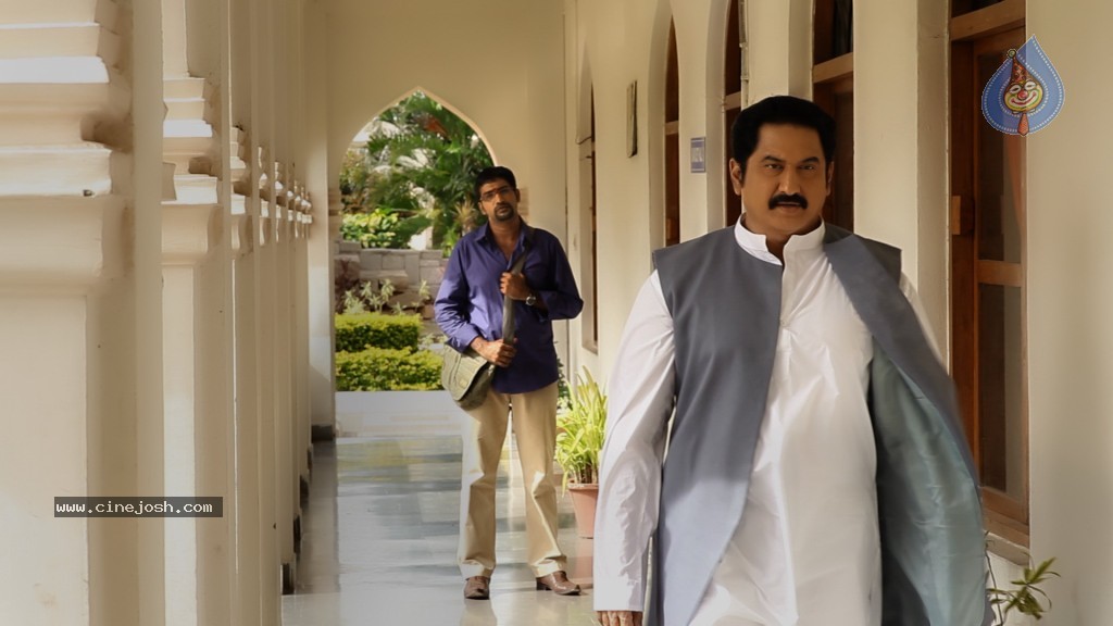 Yamini Chandrasekhar Movie New Stills - 31 / 60 photos