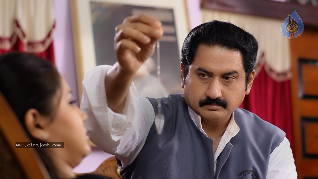 Yamini Chandrasekhar Movie New Stills - 35 / 60 photos