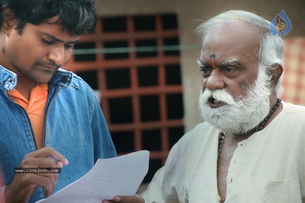 Yamini Chandrasekhar Movie New Stills - 47 / 60 photos