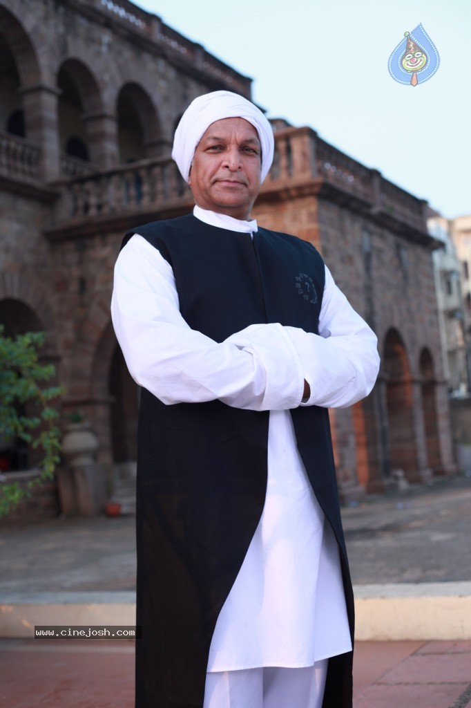 Yamini Chandrasekhar Movie New Stills - 59 / 60 photos