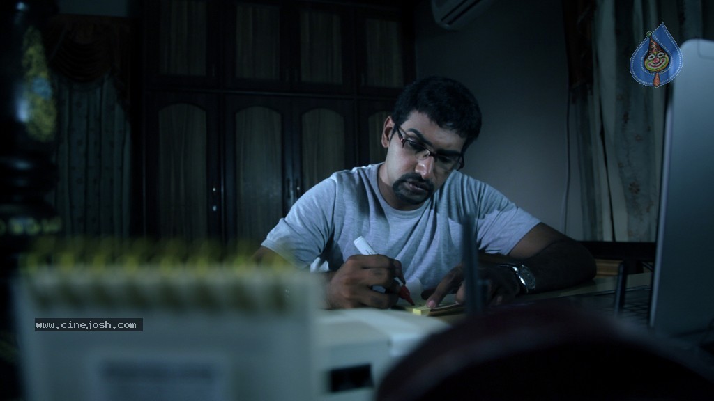 Yamini Chandrasekhar Movie Stills - 25 / 97 photos