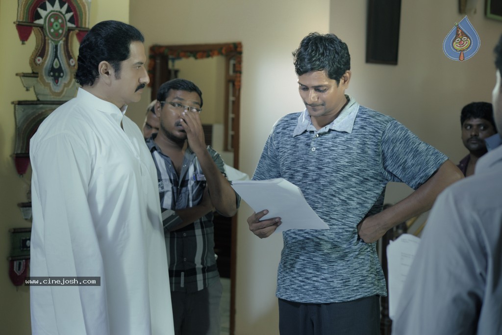 Yamini Chandrasekhar Movie Stills - 91 / 97 photos