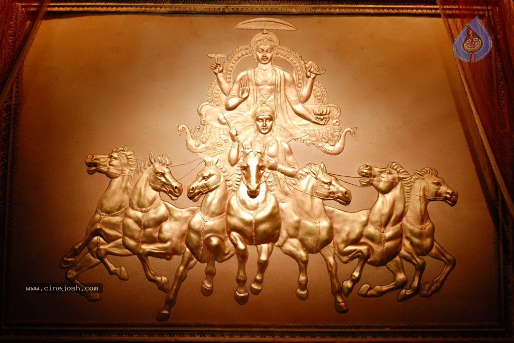 Yamudiki Mogudu Movie Gallery - 8 / 65 photos