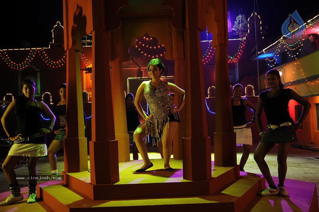 Yamuna Tamil Movie Stills - 62 / 79 photos