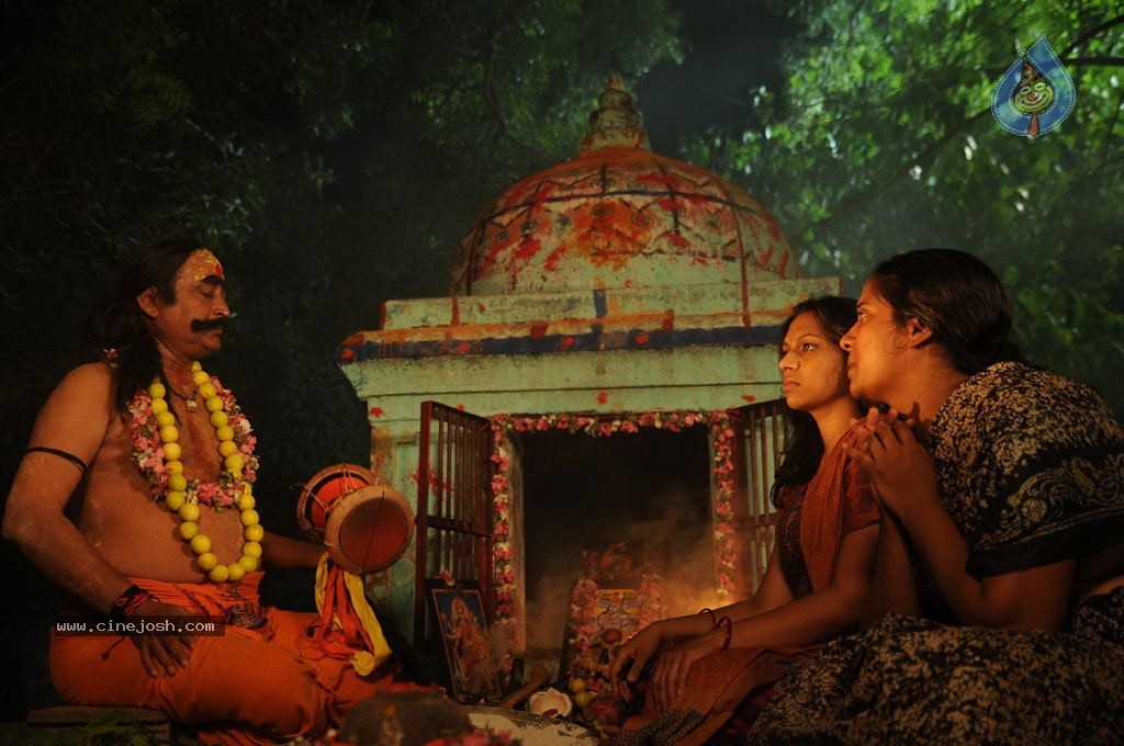 Yamuna Tamil Movie Stills - 66 / 79 photos